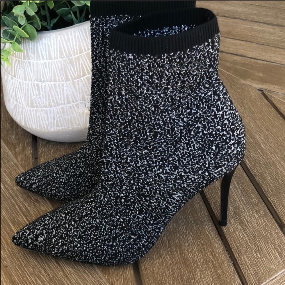 Bootie Black Silver size 7.5